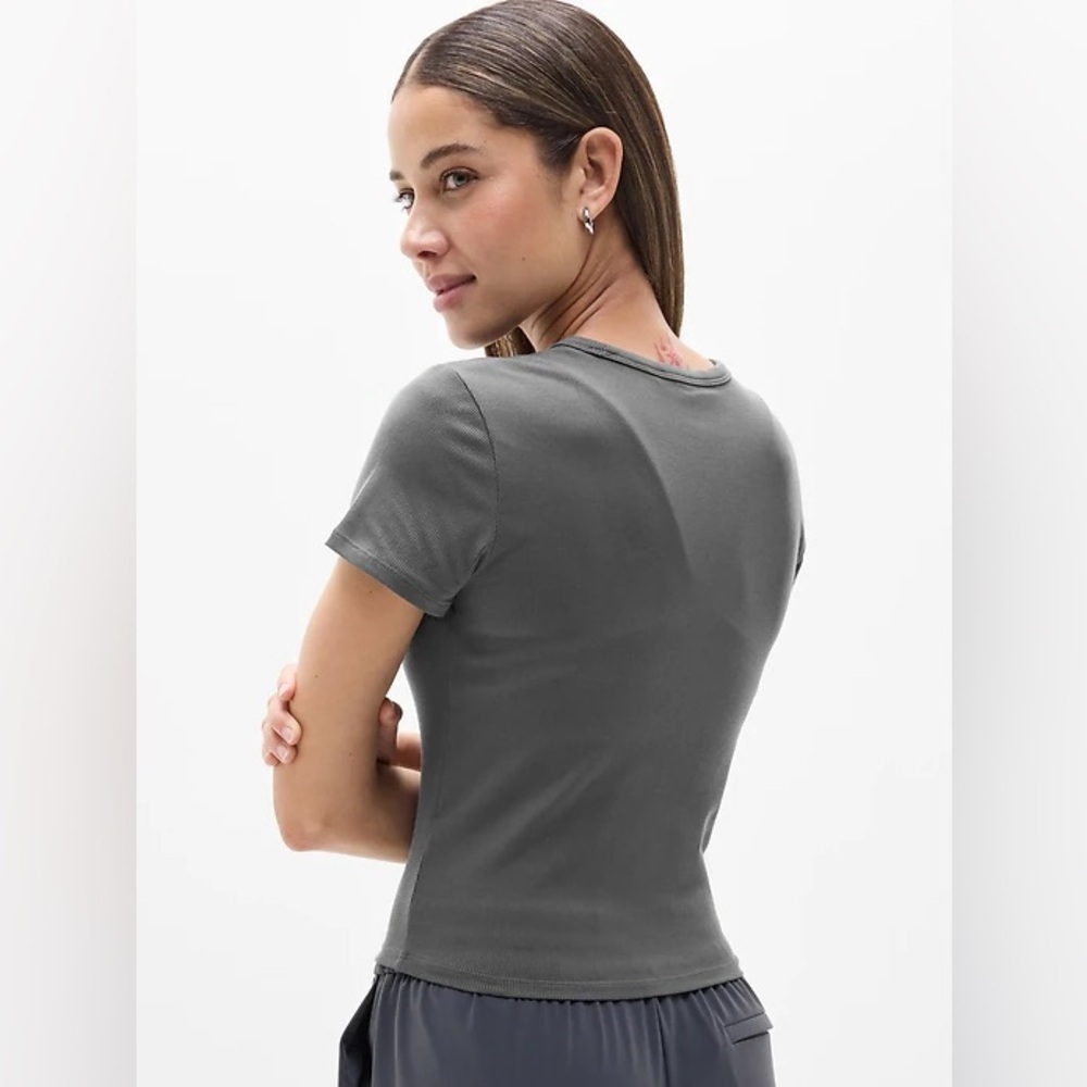 017 ATHLETA Women's Signature Rib Crop Tee, Shadow Grey, Small - Picture 6 of 7